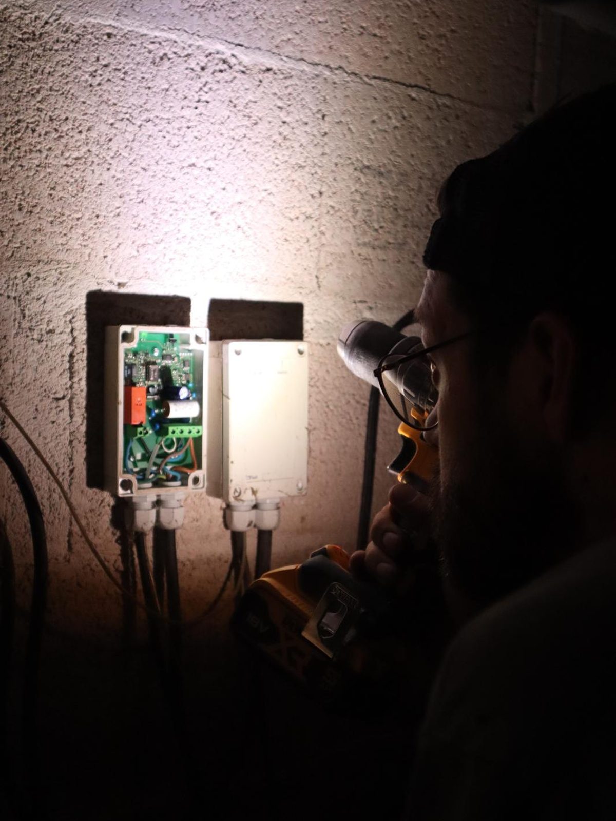 Essai du balisage lumineux une fois les spots raccordés